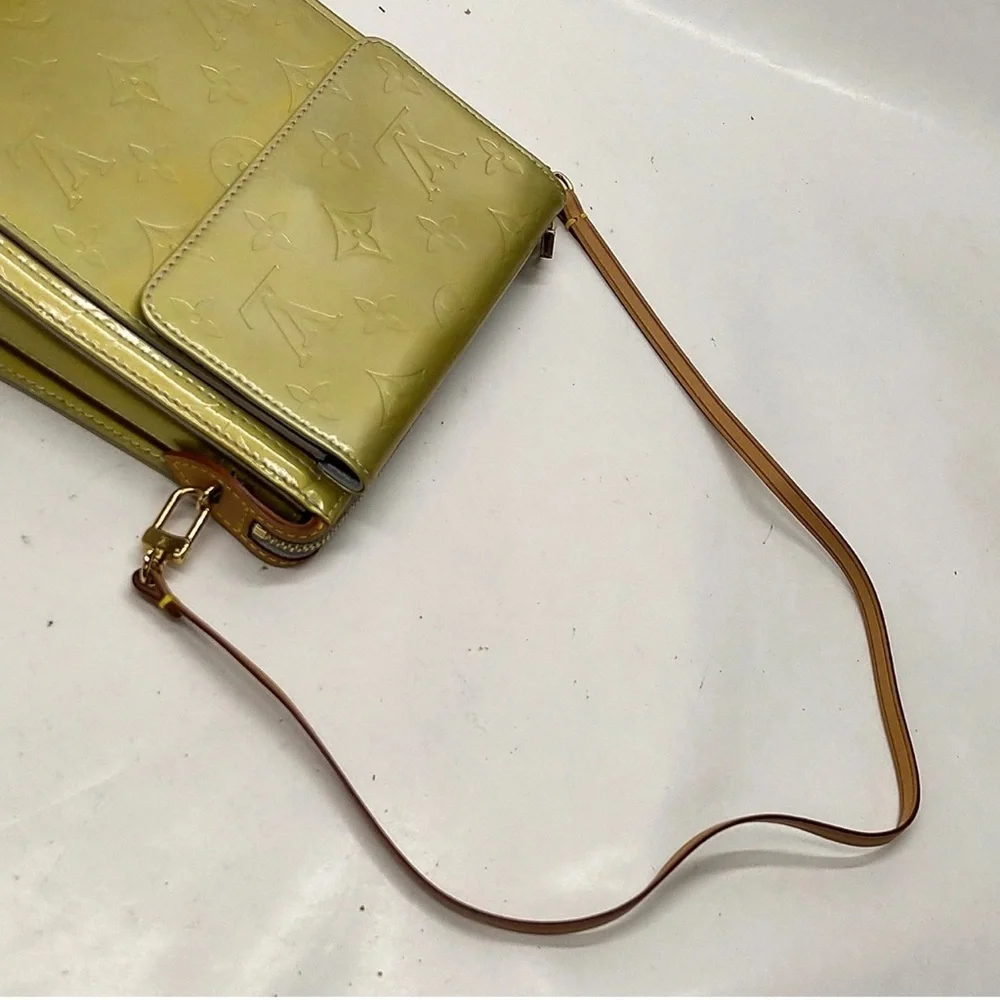 Louis Vuitton Vernis Motto Accessory Pouch